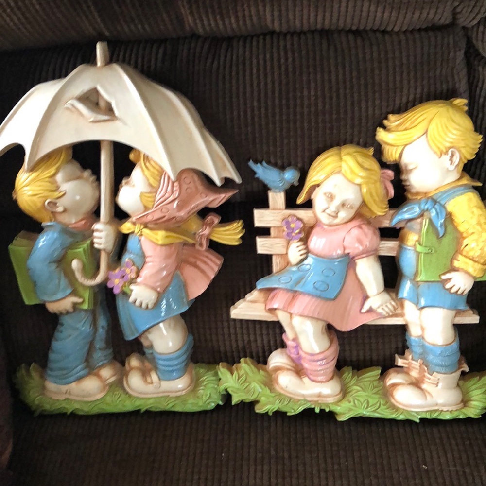 💥HOST PICK💥Plagues made by Homco, boy and girl. Vintage home interior.
